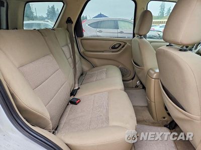 Zdjęcie 11 z 14 samochodu: 2007 FORD ESCAPE XLT VIN:1FMCU93127KB27143 - miniatura