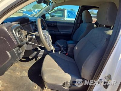 Zdjęcie 7 z 12 samochodu: 2020 TOYOTA TACOMA SR VIN:5TFSX5EN2LX072948 - miniatura