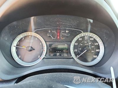 Zdjęcie 9 z 12 samochodu: 2015 NISSAN SENTRA SV VIN:3N1AB7AP4FY285452 - miniatura