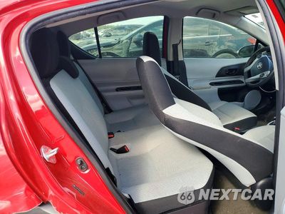 Zdjęcie 13 z 15 samochodu: 2014 TOYOTA PRIUS C ONE VIN:JTDKDTB38E1078047 - miniatura