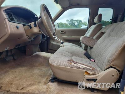 Zdjęcie 7 z 13 samochodu: 1996 TOYOTA T100 DX VIN:JT4TN12DXT0026226 - miniatura