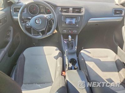 Zdjęcie 8 z 12 samochodu: 2017 VOLKSWAGEN JETTA S VIN:3VW2B7AJ1HM388669 - miniatura