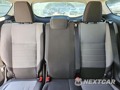 Zdjęcie 10 z 13 samochodu: 2018 FORD ESCAPE S VIN:1FMCU0F7XJUA34880 - miniatura