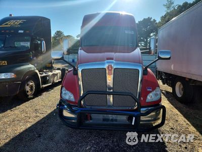 Piąte zdjęcie samochodu w środku: 2020 KENWORTH T680 SEMI TRUCK VIN:1XKYD49X8LJ393134 - miniatura