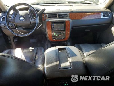 Zdjęcie 8 z 13 samochodu: 2007 CHEVROLET TAHOE K1500 VIN:1GNFK13007R151651 - miniatura