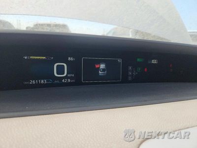 Zdjęcie 9 z 12 samochodu: 2016 TOYOTA PRIUS TWO VIN:JTDKBRFU8G3001049 - miniatura