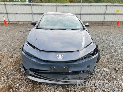 Piąte zdjęcie samochodu w środku: 2024 TOYOTA PRIUS XLE VIN:JTDADABU7R3007912 - miniatura