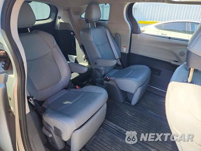Zdjęcie 11 z 14 samochodu: 2021 TOYOTA SIENNA LIMITED 7-PASSENGER VIN:5TDZRKECXMS016057 - miniatura