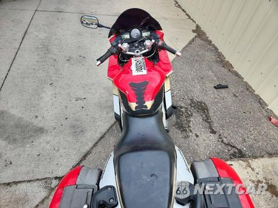 Zdjęcie 6 z 9 samochodu: 2002 HONDA VFR800 VIN:JH2RC461X2M401354 - miniatura