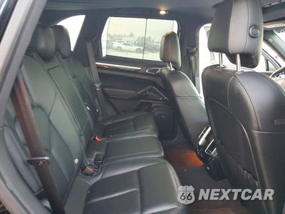 Zdjęcie 11 z 13 samochodu: 2013 PORSCHE CAYENNE VIN:WP1AF2A21DLA39049 - miniatura