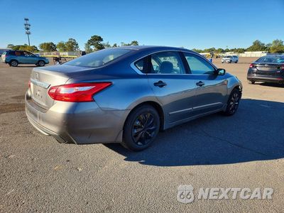 Trzecie zdjęcie samochodu z tyłu: 2016 NISSAN ALTIMA 2.5 S VIN:1N4AL3AP7GC122457 - miniatura