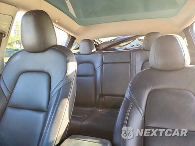 Zdjęcie 10 z 13 samochodu: 2022 TESLA MODEL Y VIN:7SAYGDEE3NF371935 - miniatura