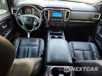 Zdjęcie 8 z 12 samochodu: 2018 NISSAN TITAN SV VIN:1N6AA1E59JN541058 - miniatura