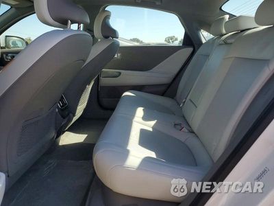 Zdjęcie 10 z 12 samochodu: 2023 HYUNDAI IONIQ 6 LIMITED VIN:KMHM54AA2PA035530 - miniatura