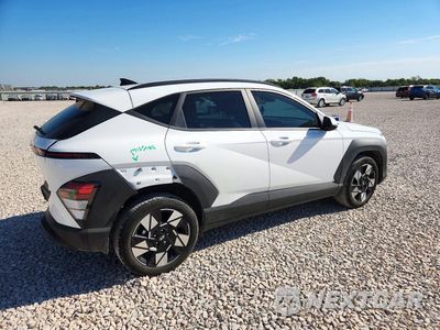 Trzecie zdjęcie samochodu z tyłu: 2025 HYUNDAI KONA SEL VIN:KM8HC3AB6SU262446 - miniatura