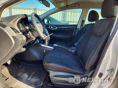 Zdjęcie 7 z 12 samochodu: 2018 NISSAN SENTRA SV VIN:3N1AB7AP9JY300763 - miniatura
