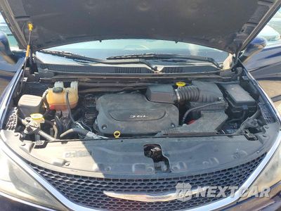 Zdjęcie 12 z 13 samochodu: 2017 CHRYSLER PACIFICA TOURING VIN:2C4RC1DG1HR571915 - miniatura