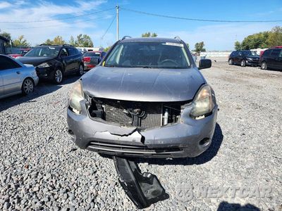 Piąte zdjęcie samochodu w środku: 2015 NISSAN ROGUE SELECT S VIN:JN8AS5MV4FW751114 - miniatura