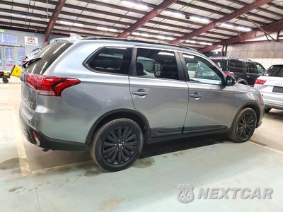 Trzecie zdjęcie samochodu z tyłu: 2020 MITSUBISHI OUTLANDER SE VIN:JA4AZ3A30LZ014396 - miniatura