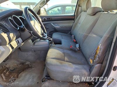 Zdjęcie 7 z 12 samochodu: 2005 TOYOTA TACOMA BASE VIN:5TENX22N75Z074240 - miniatura