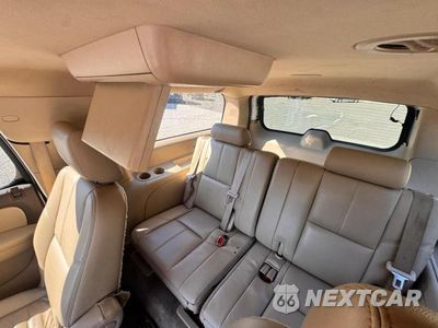 Zdjęcie 9 z 10 samochodu: 2012 CHEVROLET SUBURBAN K1500 LT VIN:1GNSKJE70CR204318 - miniatura