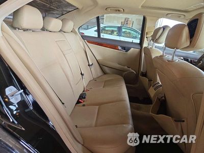 Zdjęcie 10 z 12 samochodu: 2010 MERCEDES-BENZ C 300 VIN:WDDGF5EB0AR108478 - miniatura