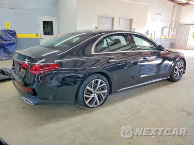Trzecie zdjęcie samochodu z tyłu: 2025 MERCEDES-BENZ E 350 4MATIC VIN:W1KLF4HB4SA135252 - miniatura