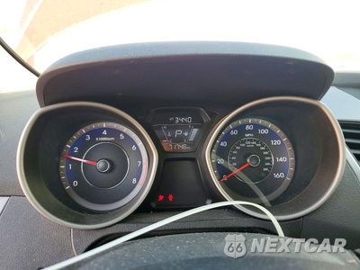 Zdjęcie 9 z 12 samochodu: 2014 HYUNDAI ELANTRA LIMITED VIN:KMHDH4AE5EU054093 - miniatura