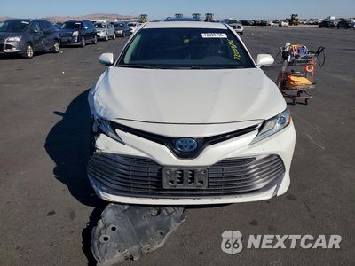 Piąte zdjęcie samochodu w środku: 2020 TOYOTA CAMRY XLE VIN:4T1F31AK2LU545391 - miniatura