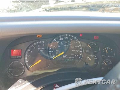 Zdjęcie 9 z 13 samochodu: 2001 CHEVROLET SUBURBAN K1500 VIN:3GNFK16T91G125255 - miniatura