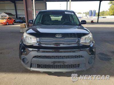 Piąte zdjęcie samochodu w środku: 2017 KIA SOUL BASE VIN:KNDJN2A23H7450309 - miniatura