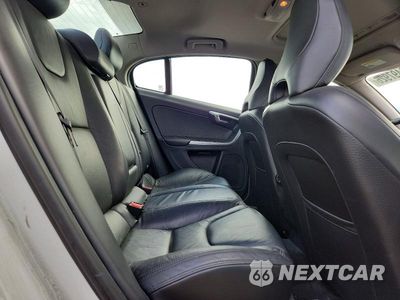 Zdjęcie 10 z 12 samochodu: 2014 VOLVO S60 T5 VIN:YV1612FS1E2273109 - miniatura