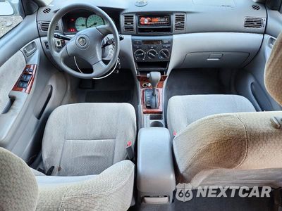 Zdjęcie 8 z 12 samochodu: 2004 TOYOTA COROLLA LE VIN:1NXBR32E14Z309060 - miniatura