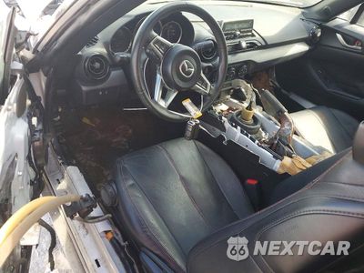 Zdjęcie 8 z 13 samochodu: 2017 MAZDA MX-5 MIATA SPORT VIN:JM1NDAB75H0123315 - miniatura