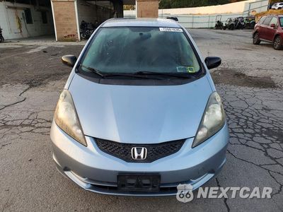Piąte zdjęcie samochodu w środku: 2011 HONDA FIT VIN:JHMGE8H34BC028073 - miniatura