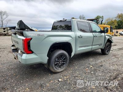 Trzecie zdjęcie samochodu z tyłu: 2026 TOYOTA TUNDRA VIN:5TFWA5DB5TX394641 - miniatura