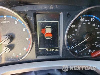 Zdjęcie 9 z 12 samochodu: 2018 TOYOTA RAV4 XLE VIN:JTMWFREV5JJ153275 - miniatura