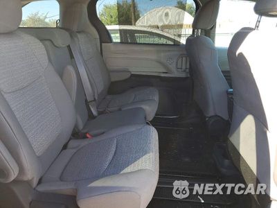 Zdjęcie 11 z 13 samochodu: 2021 TOYOTA SIENNA LE VIN:5TDKRKEC1MS014991 - miniatura