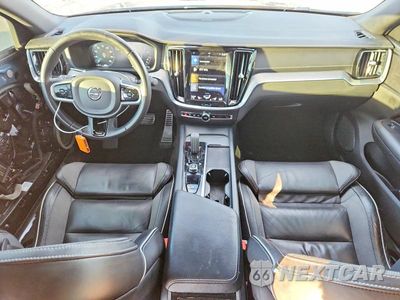 Zdjęcie 8 z 13 samochodu: 2022 VOLVO S60 B5 R-DESIGN VIN:7JRL12TM5NG161951 - miniatura