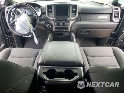 Zdjęcie 8 z 12 samochodu: 2020 RAM 1500 BIG HORN/LONE STAR VIN:1C6SRFFT5LN303924 - miniatura