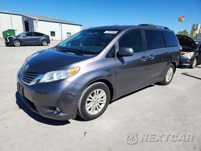 2015 TOYOTA SIENNA XLE 8-PASSENGER 5TDYK3DC8FS641809 - główne zdjęcie licytacji z USA - miniatura
