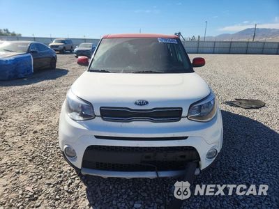 Piąte zdjęcie samochodu w środku: 2019 KIA SOUL + VIN:KNDJP3A5XK7684299 - miniatura