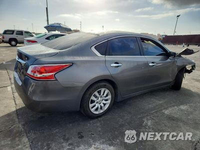 Trzecie zdjęcie samochodu z tyłu: 2015 NISSAN ALTIMA 2.5 S VIN:1N4AL3APXFC175359 - miniatura