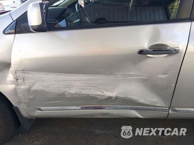 Zdjęcie 7 z 12 samochodu: 2013 NISSAN ROGUE S VIN:JN8AS5MV6DW606718 - miniatura