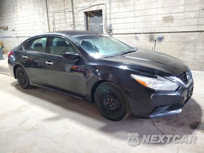 Czwarte zdjęcie samochodu z boku: 2016 NISSAN ALTIMA 2.5 S VIN:1N4AL3AP1GC246157 - miniatura