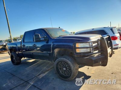 Czwarte zdjęcie samochodu z boku: 2009 CHEVROLET SILVERADO K2500 HEAVY DUTY LT VIN:1GCHK53629F158229 - miniatura