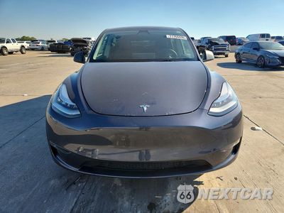 Piąte zdjęcie samochodu w środku: 2023 TESLA MODEL Y VIN:7SAYGAEEXPF618854 - miniatura
