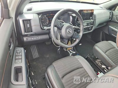 Zdjęcie 8 z 13 samochodu: 2025 NISSAN PATHFINDER ROCK CREEK VIN:5N1DR3BD1SC248697 - miniatura