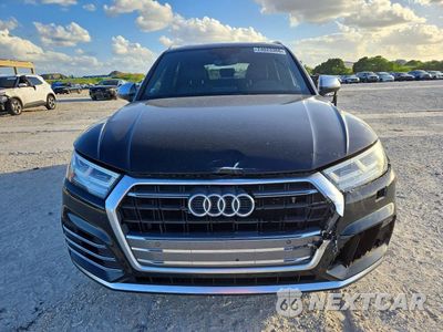 Piąte zdjęcie samochodu w środku: 2018 AUDI SQ5 PREMIUM PLUS VIN:WA1A4AFY9J2085013 - miniatura
