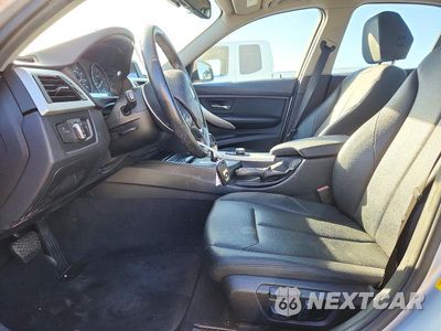 Zdjęcie 7 z 12 samochodu: 2013 BMW 328 I VIN:WBA3A5C57DF600769 - miniatura